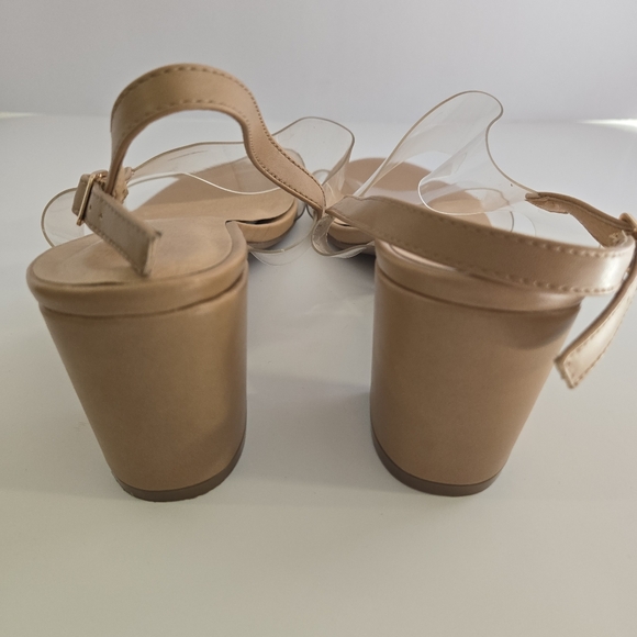 Ashley Stewart Clear Patent Leather with Floating Ankle Strap Sz 10W - Picture 4 of 8